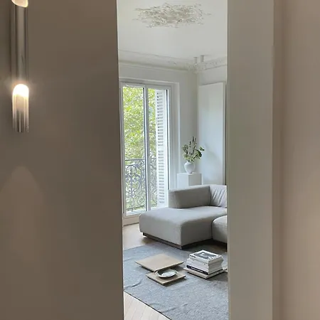New Design & Large 1 Bdr - Montmartre 18 Apartment Paris
