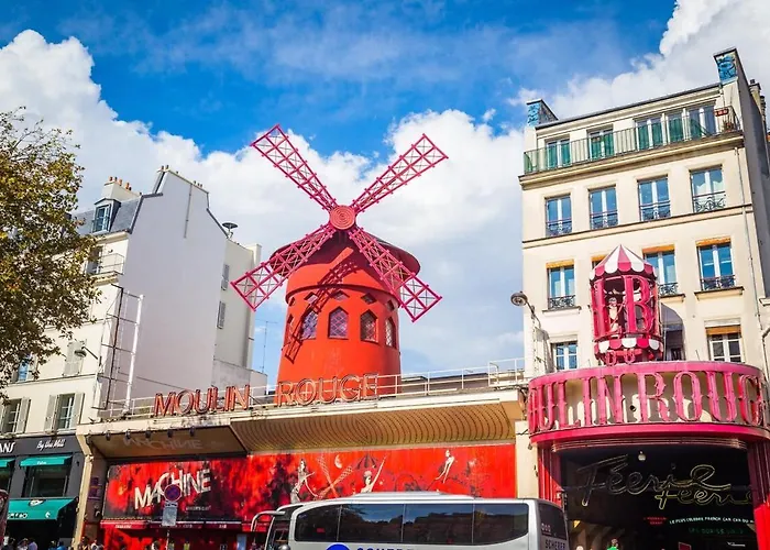 New Design & Large 1 Bdr - Montmartre 18 *